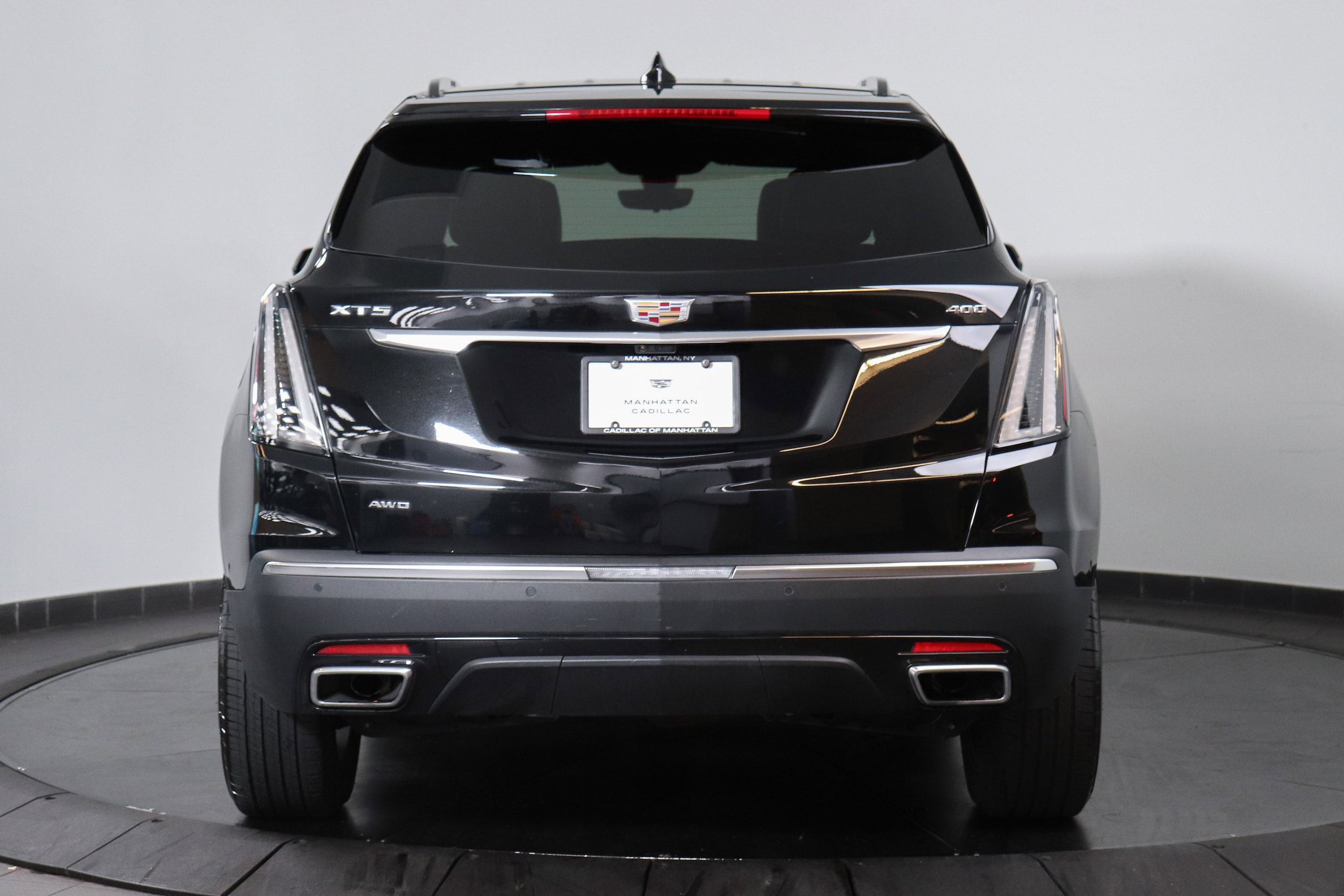 2023 Cadillac XT5 4