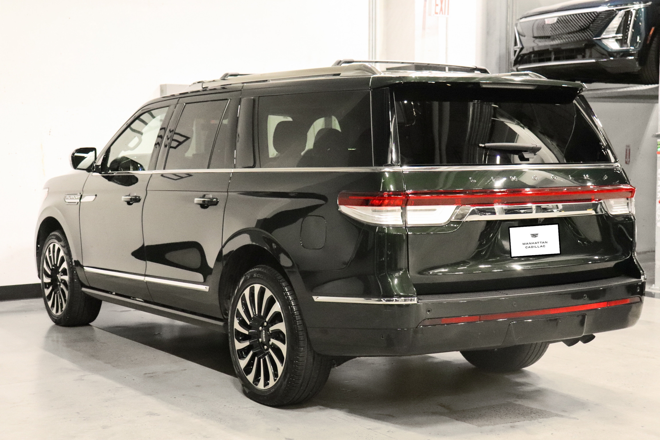 2023 Lincoln Navigator 3