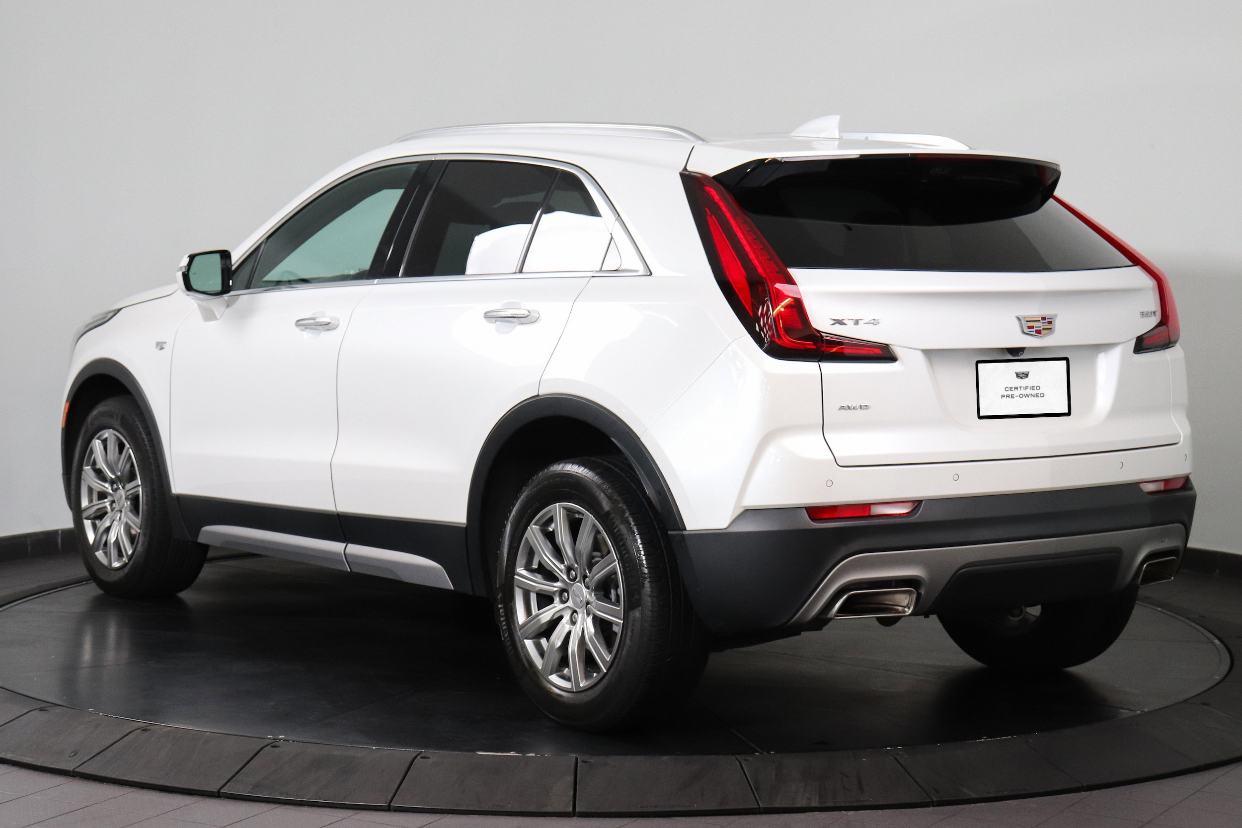 2022 Cadillac XT4 3