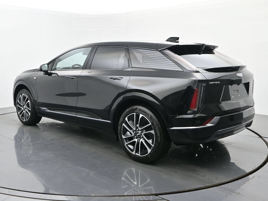 New 2026 CADILLAC OPTIQ Sport SUV