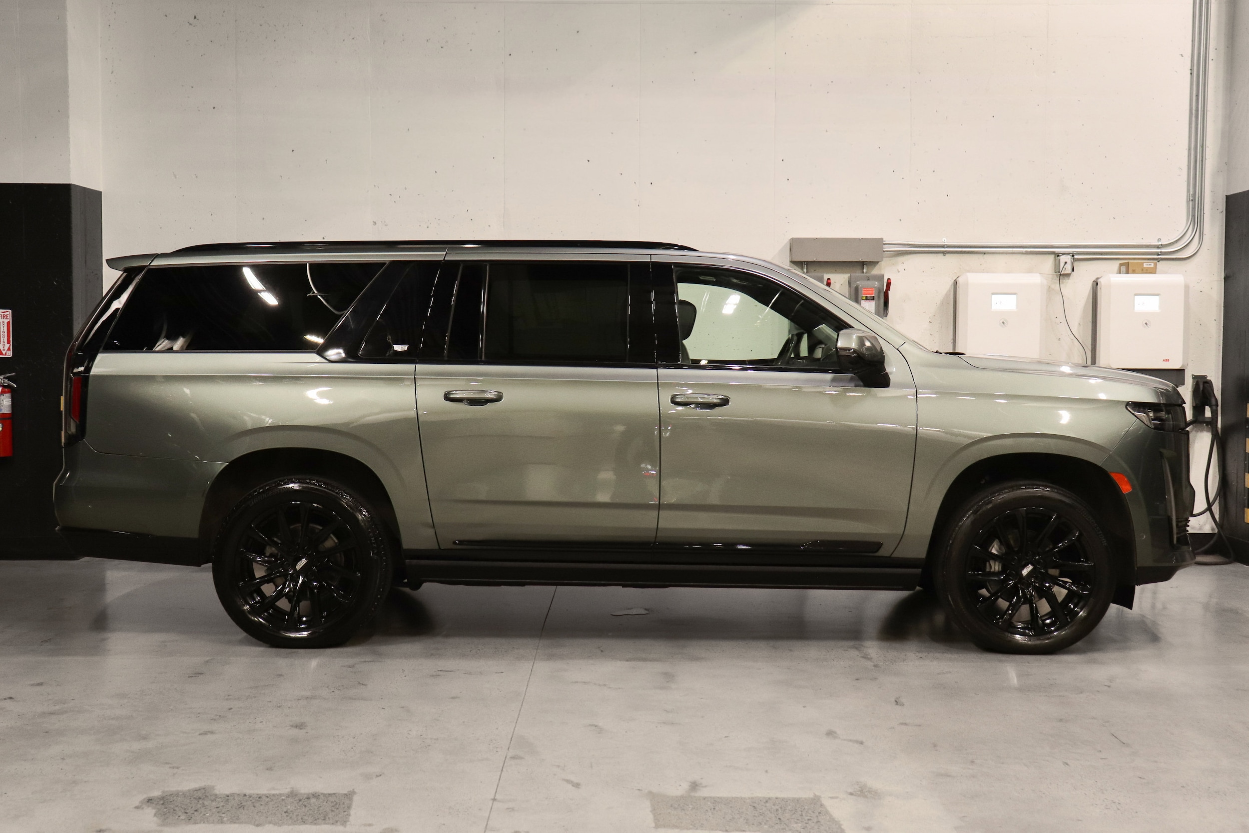 2023 Cadillac Escalade ESV 6
