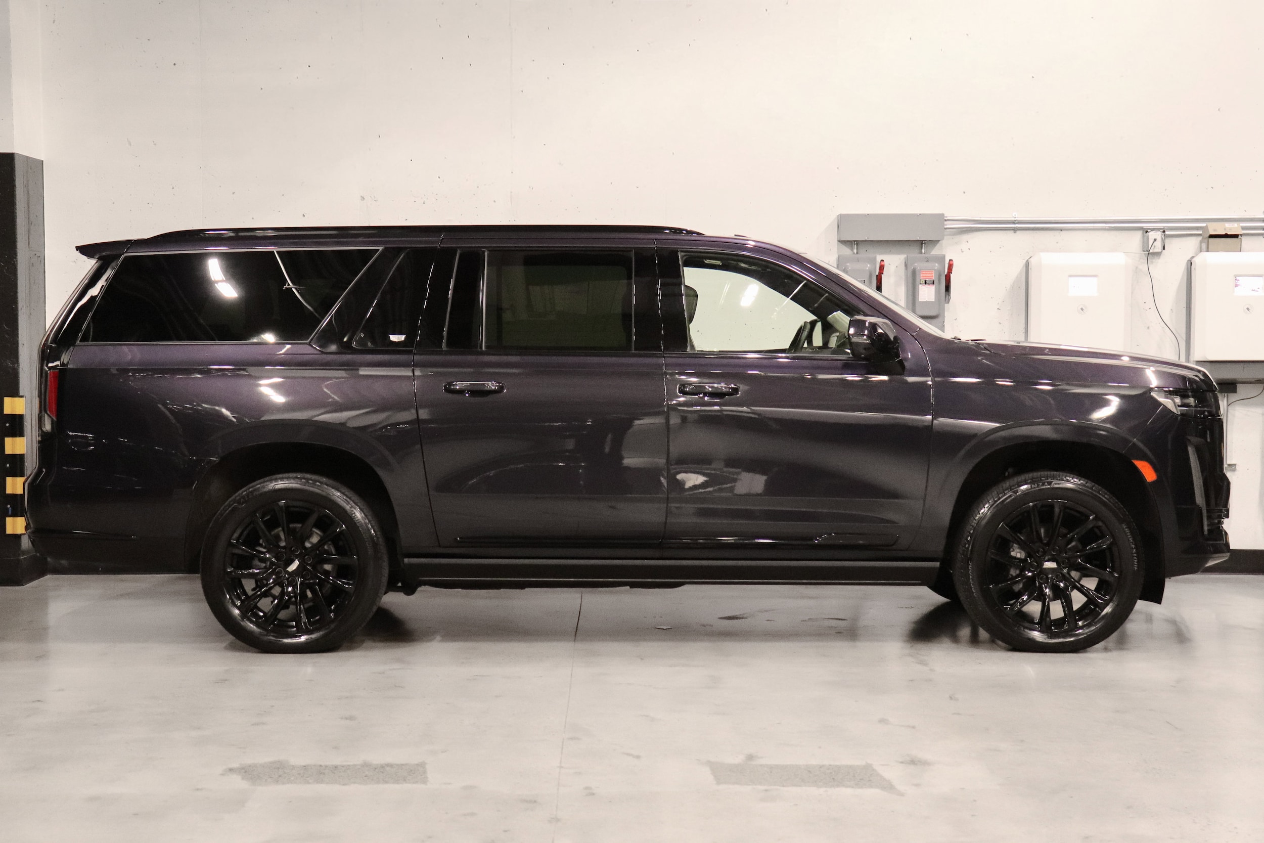 2023 Cadillac Escalade ESV 6