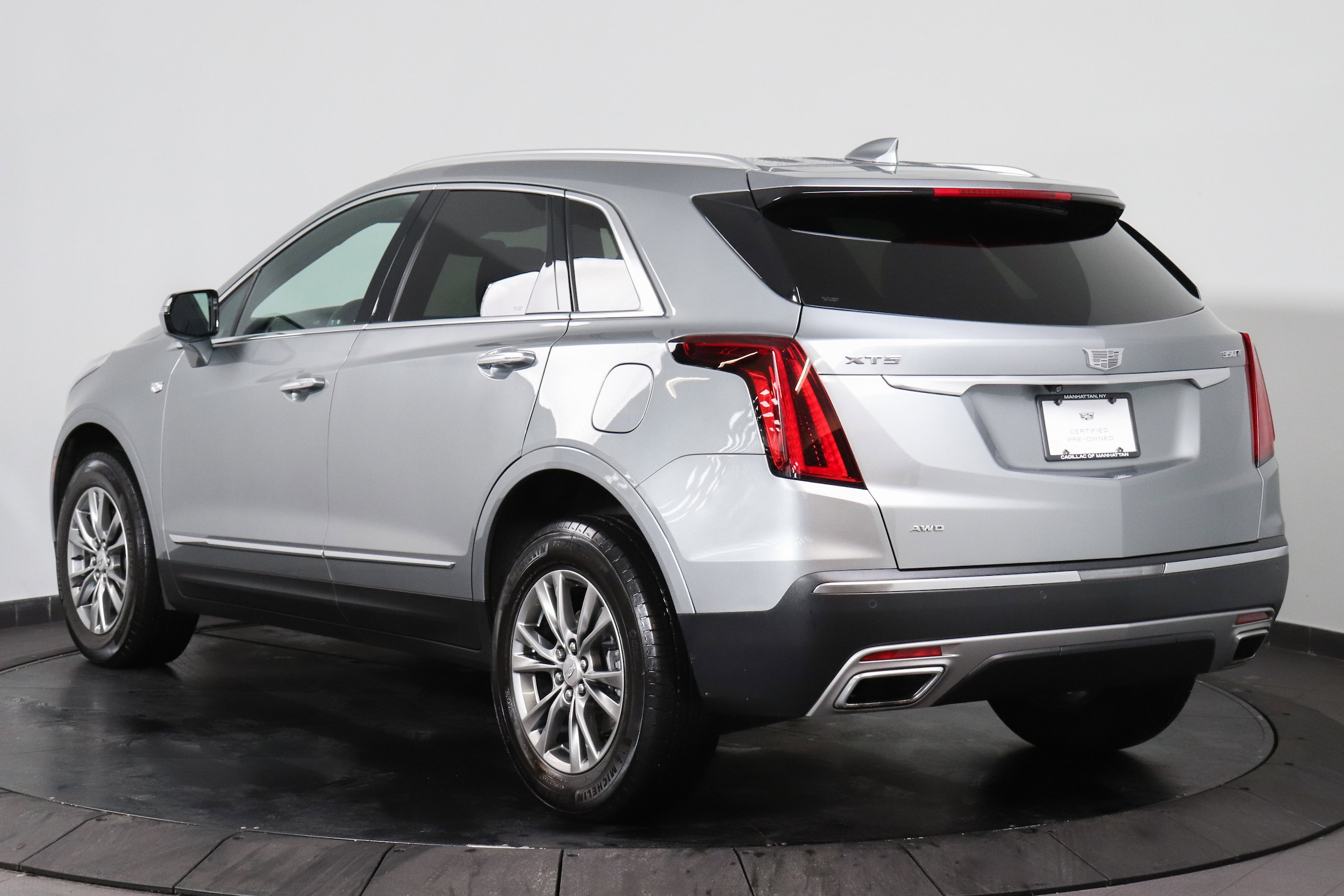 2023 Cadillac XT5 3