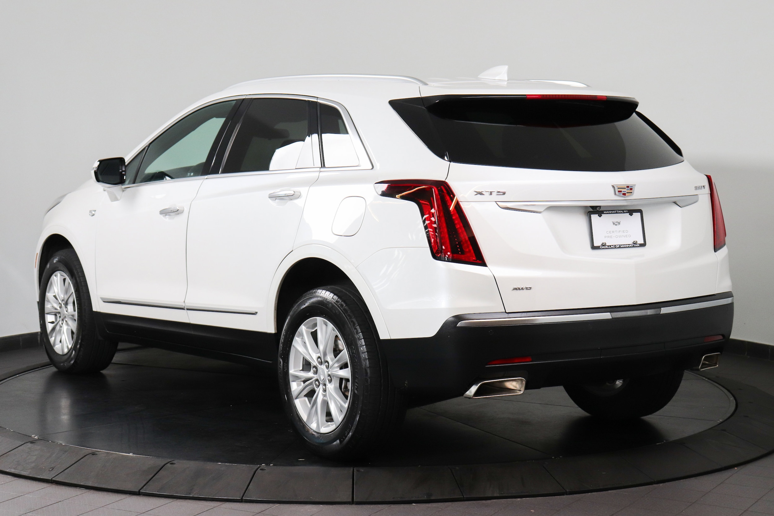 2022 Cadillac XT5 3