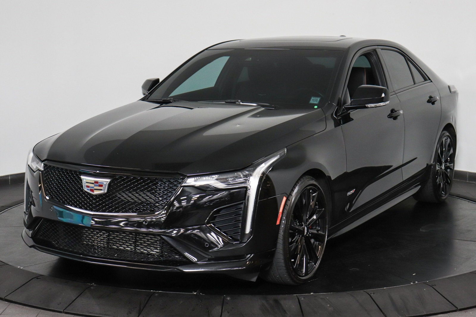 2023 Cadillac CT4