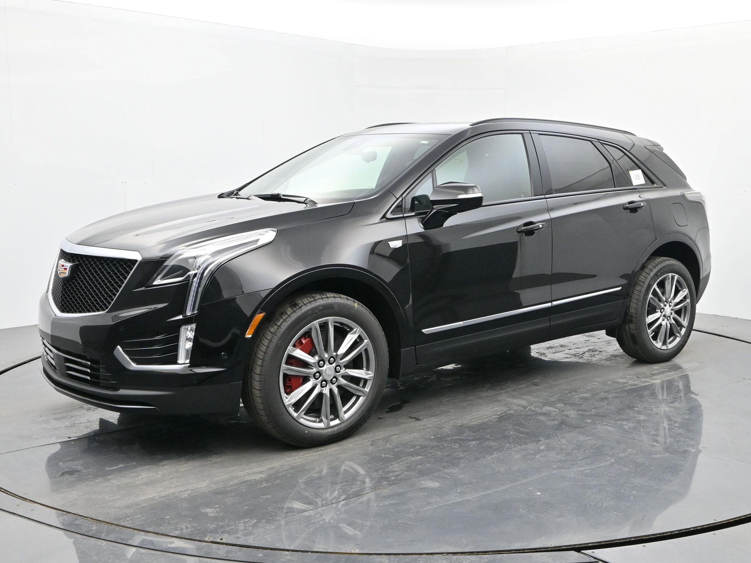 2026 Cadillac XT5 AWD Sport's photo