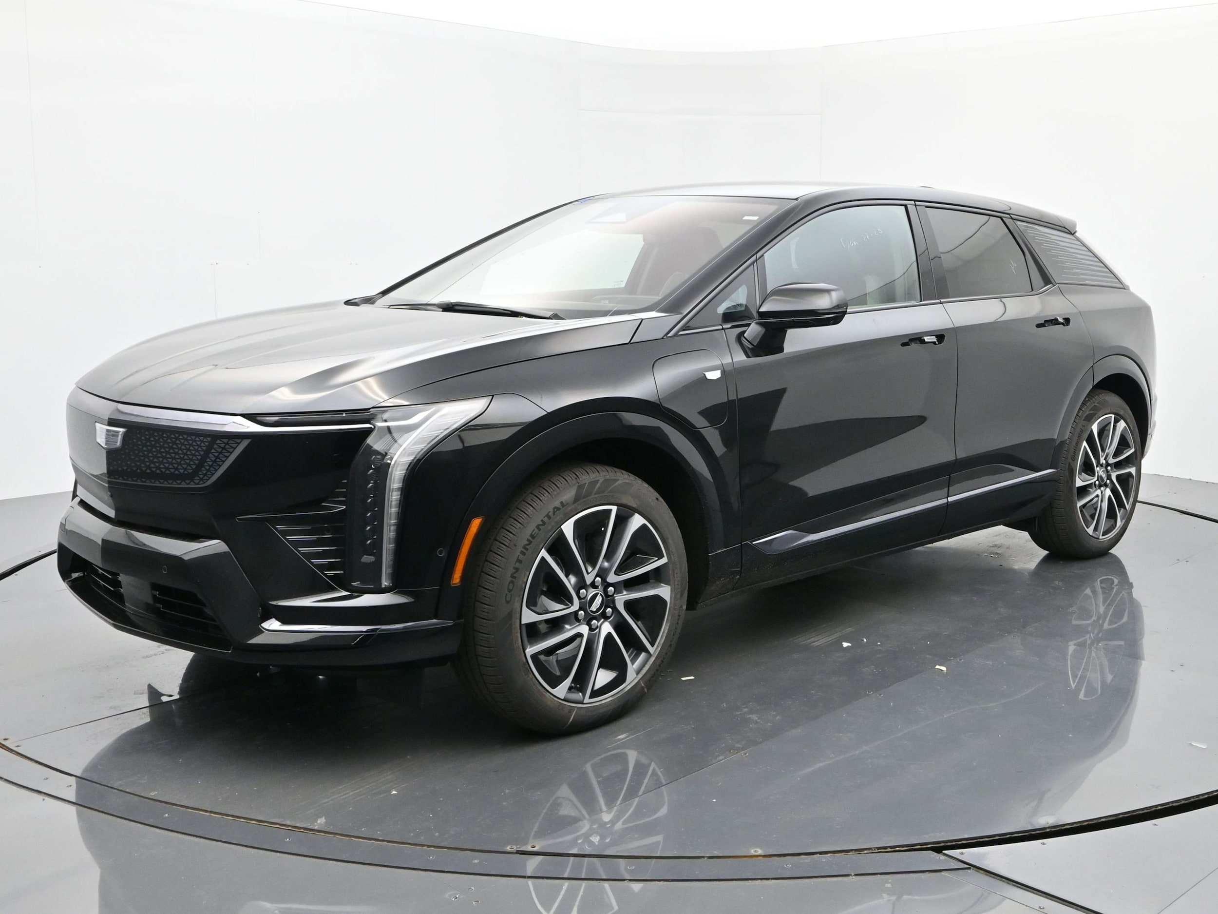 2026 Cadillac OPTIQ Sport's photo