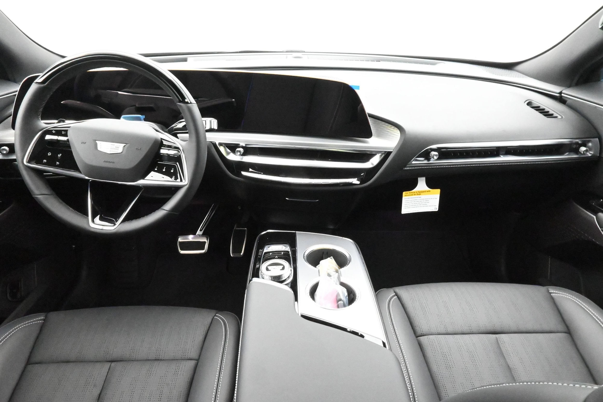 2027 Cadillac LYRIQ Luxury - Photo 10