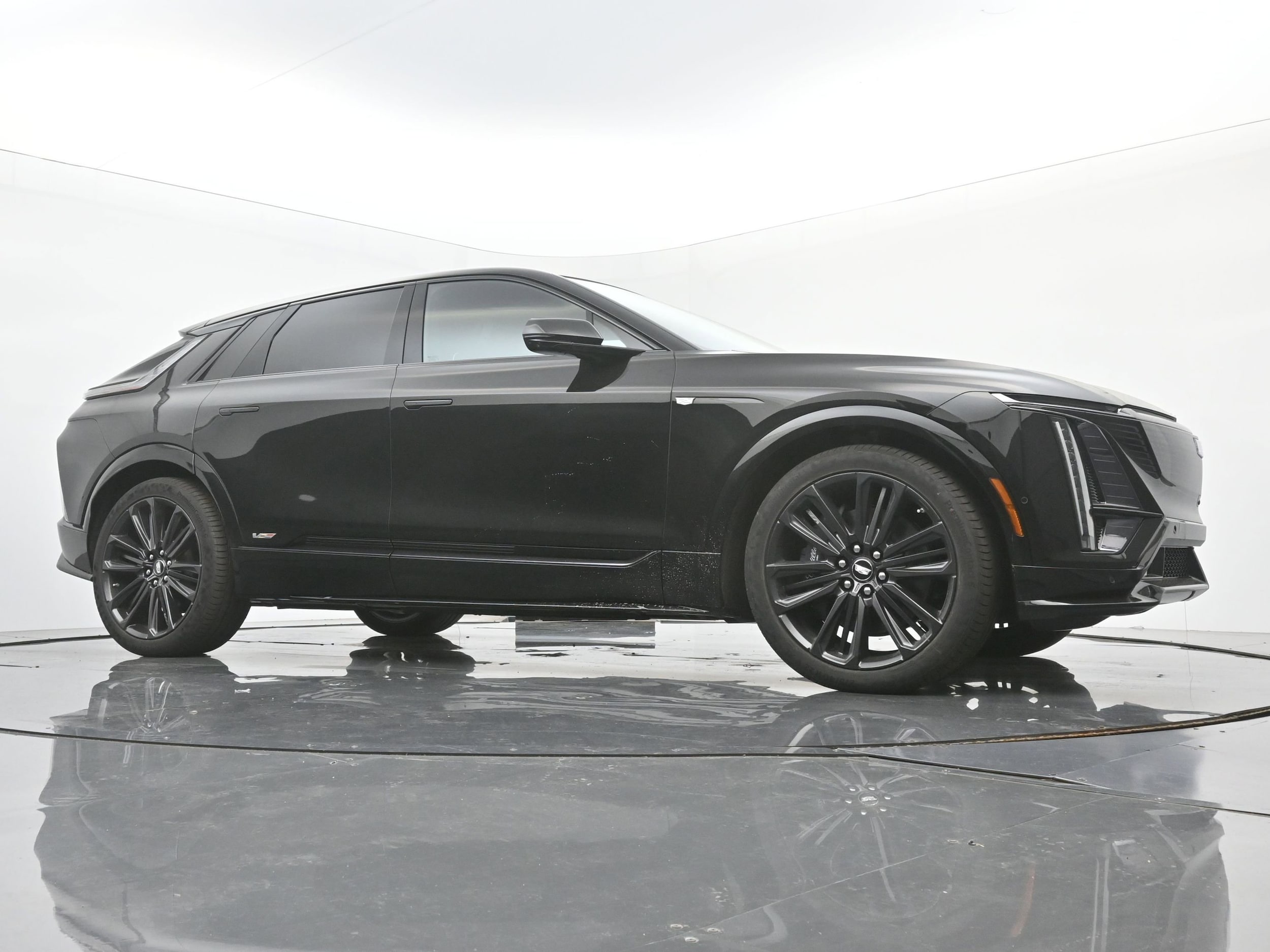 2026 Cadillac LYRIQ V Premium - Photo 21