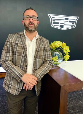 Staff member Vinny Siddiolo from ID_3cae036233d7