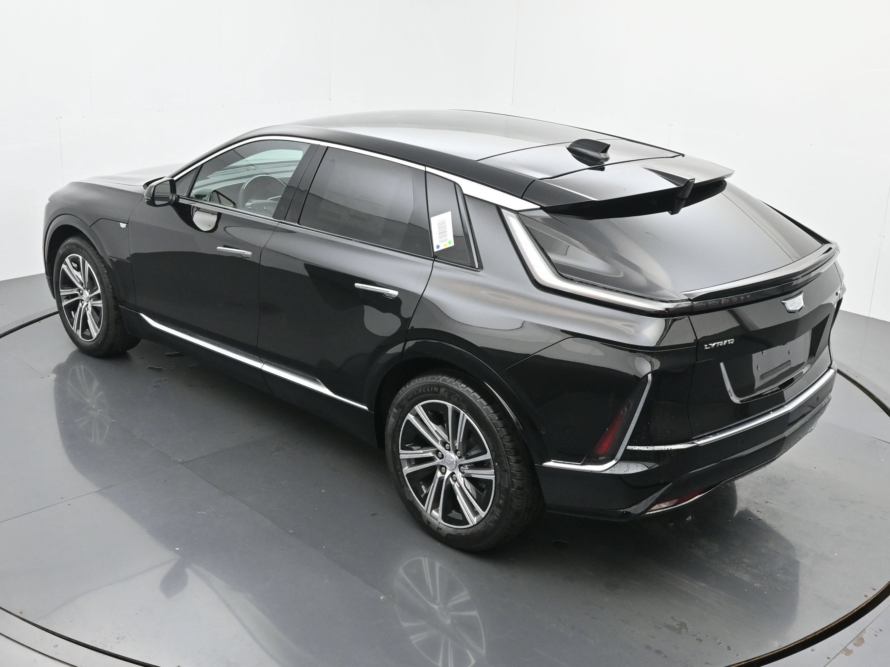 2027 Cadillac LYRIQ Luxury - Photo 25