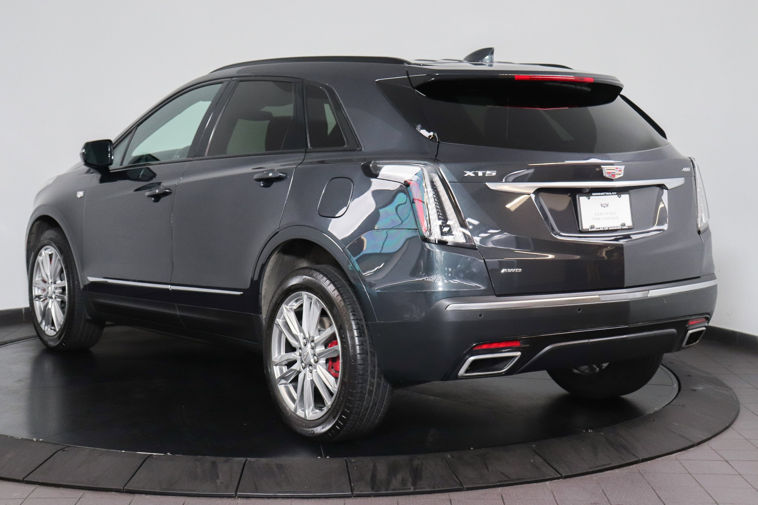 2023 Cadillac XT5 4