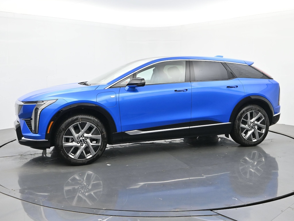 New 2026 CADILLAC OPTIQ Luxury SUV