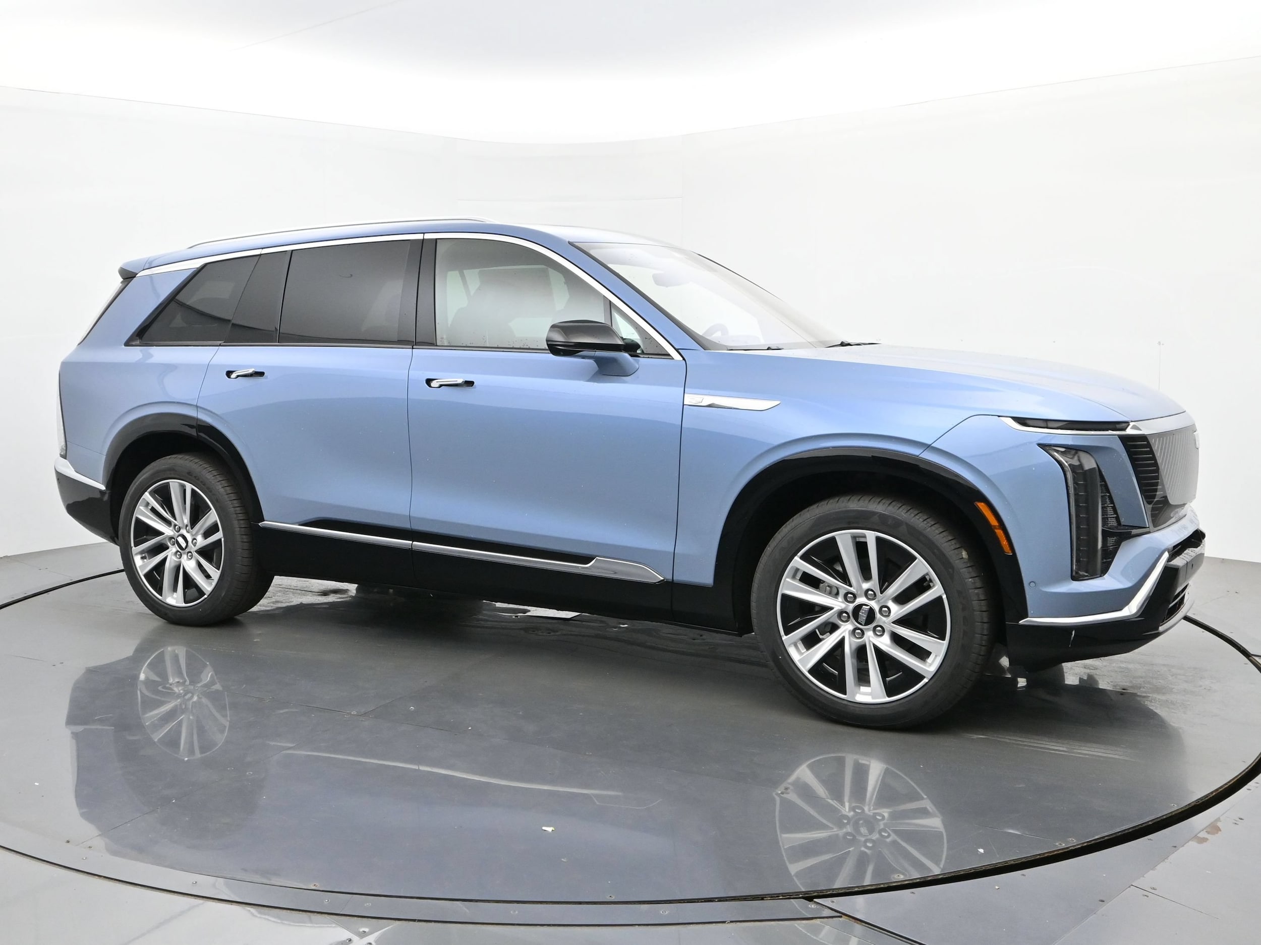 2027 Cadillac VISTIQ Luxury - Photo 7