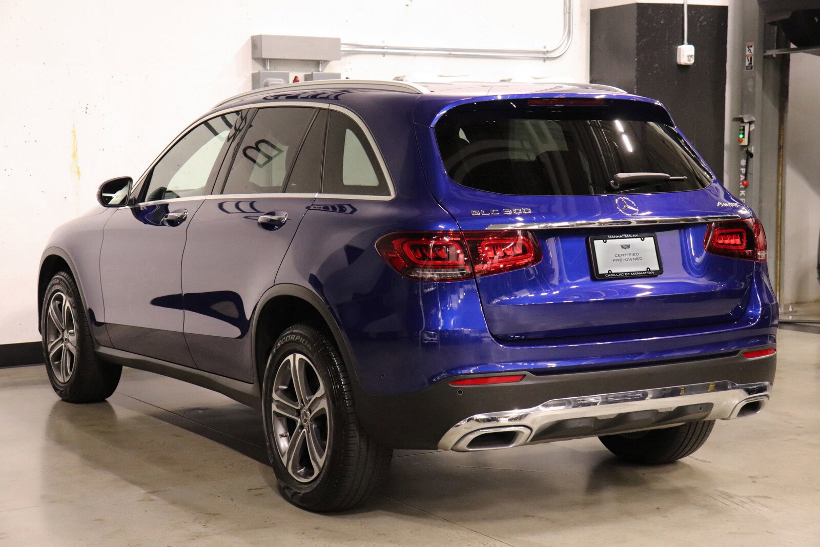 2020 Mercedes Benz GLC 300 photo 3