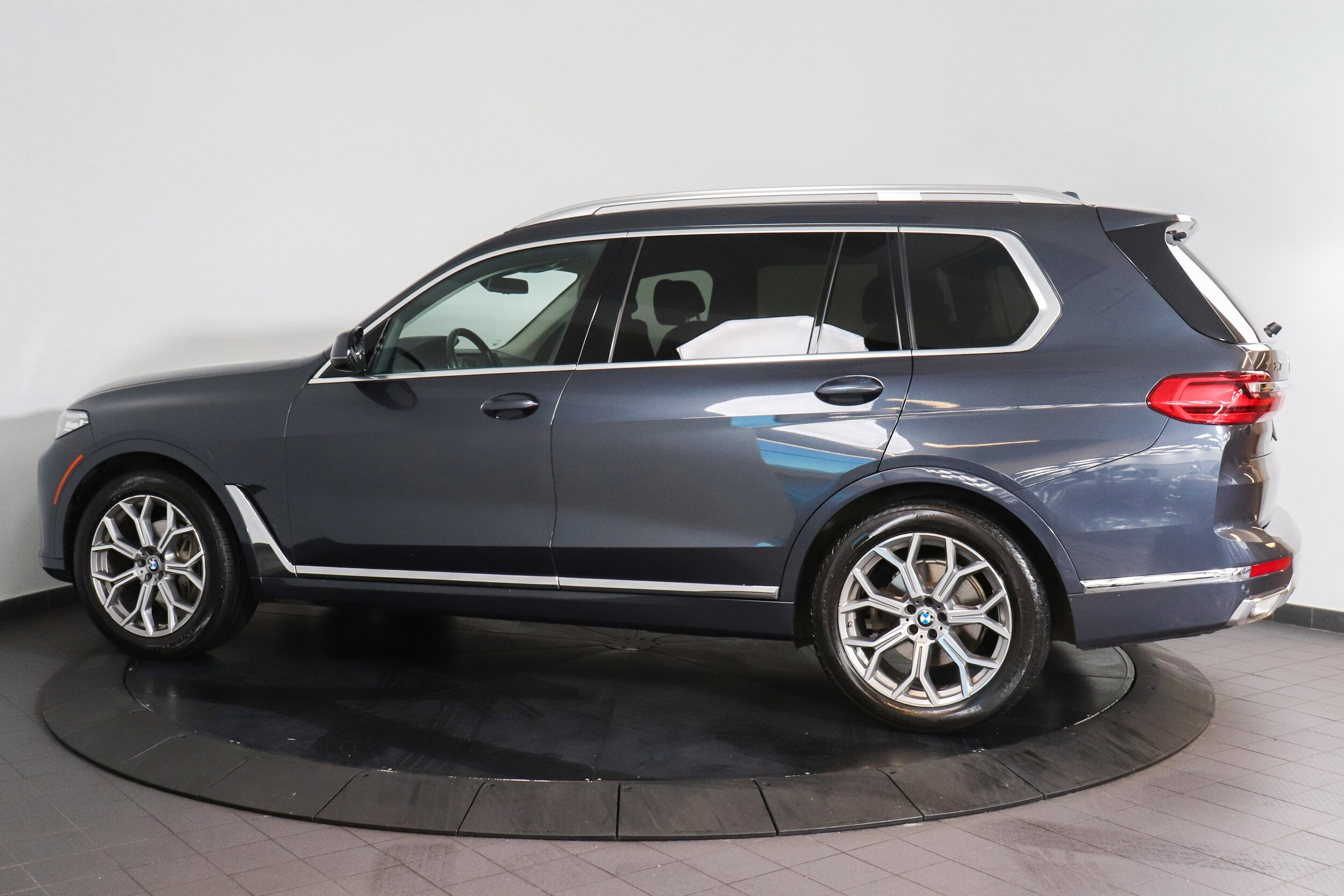 2022 BMW X7 3