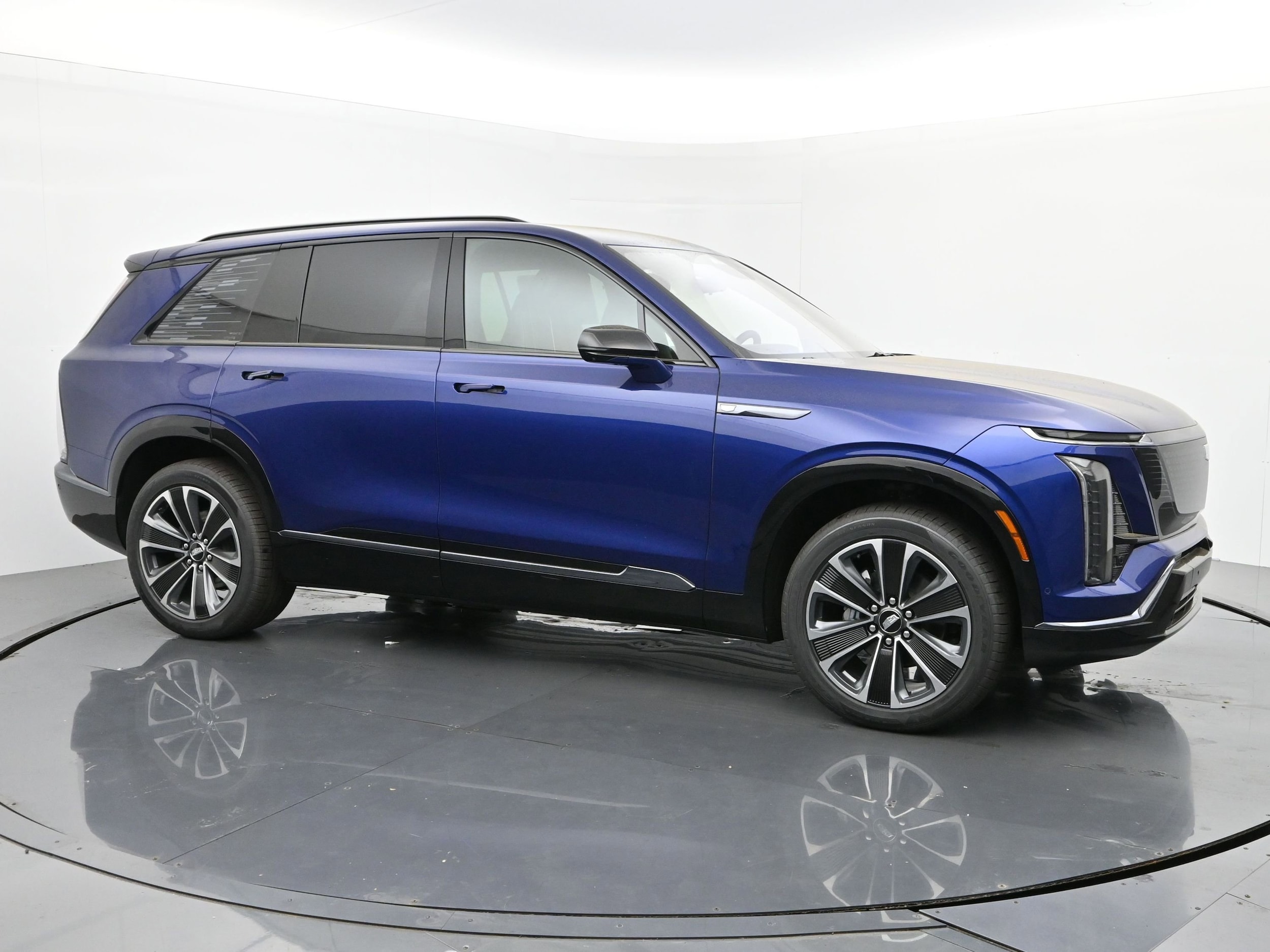 2026 Cadillac VISTIQ Sport - Photo 7