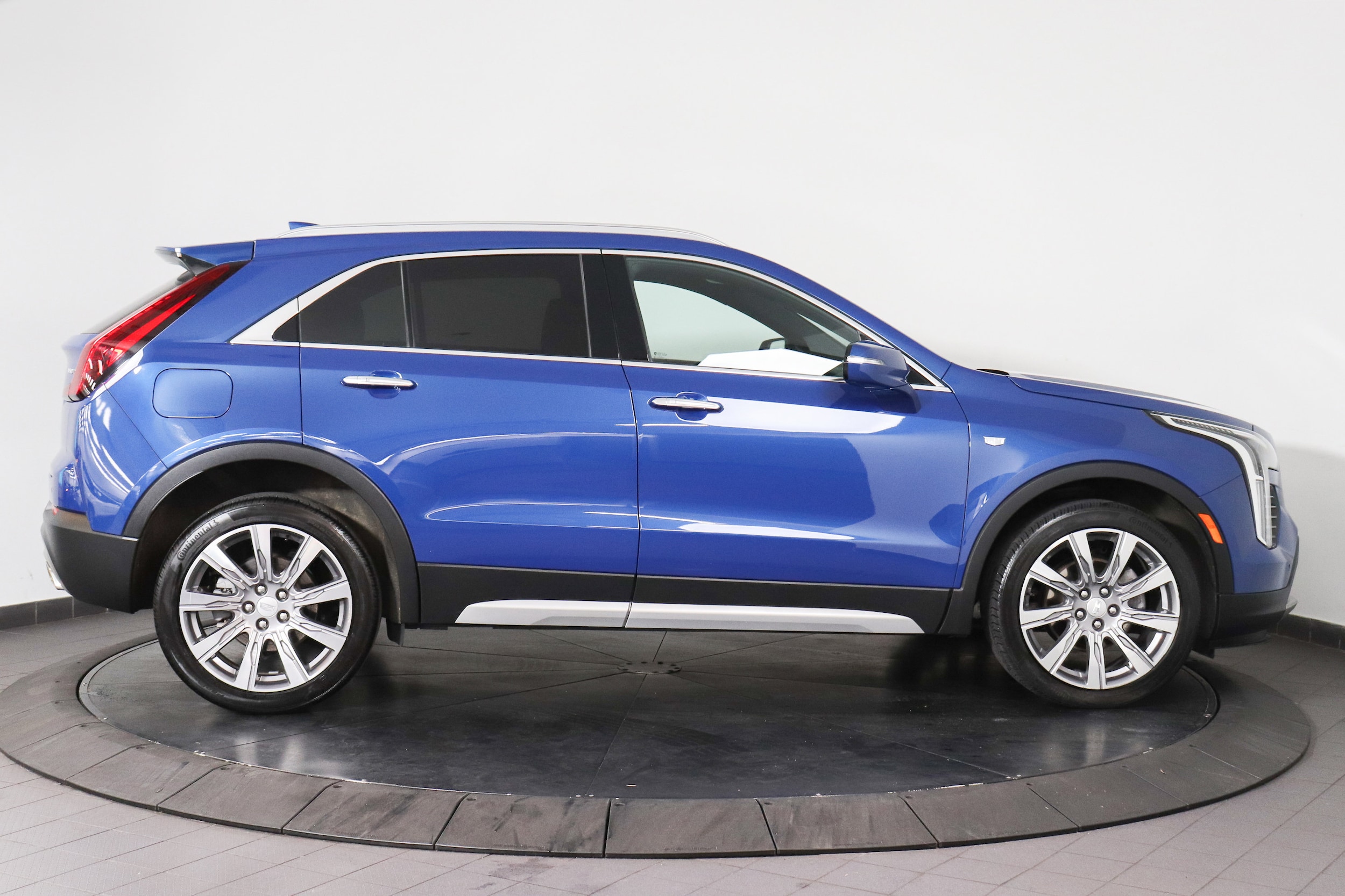 2023 Cadillac XT4 6