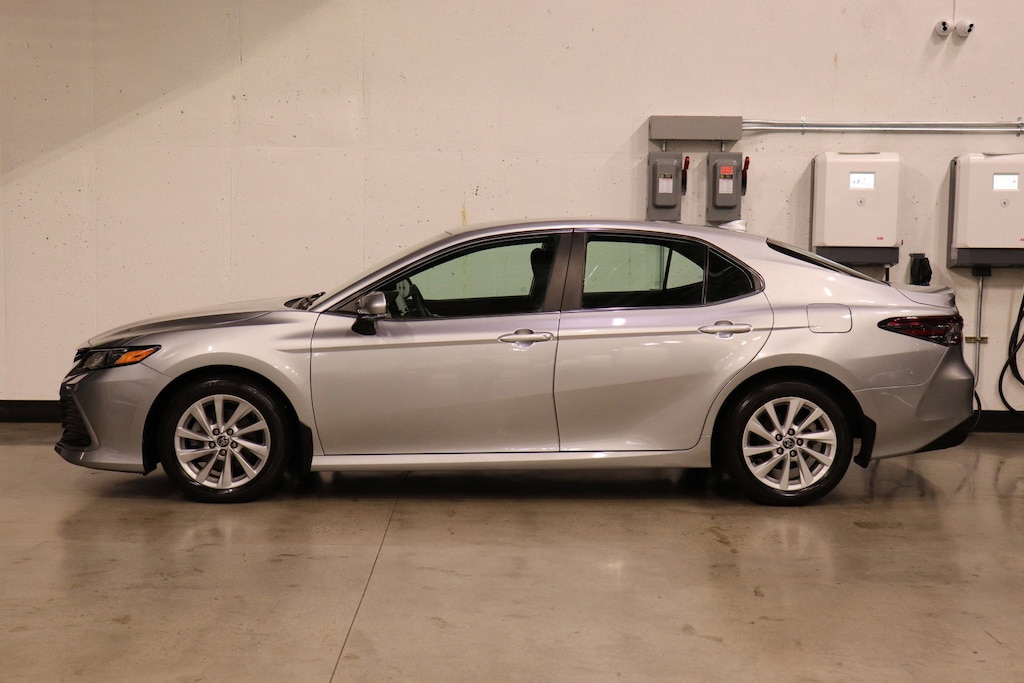 Used 2022 Toyota Camry LE