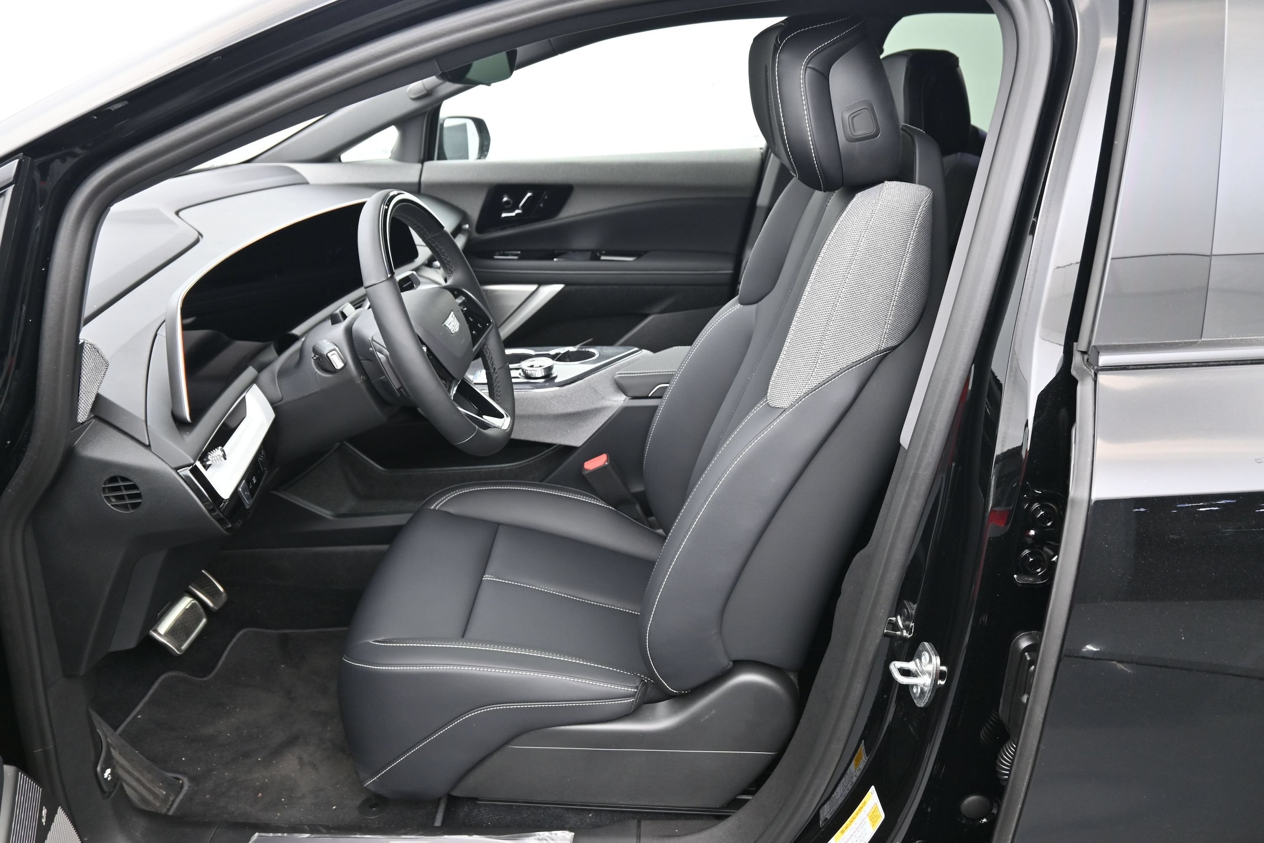 2026 Cadillac OPTIQ Sport - Photo 11