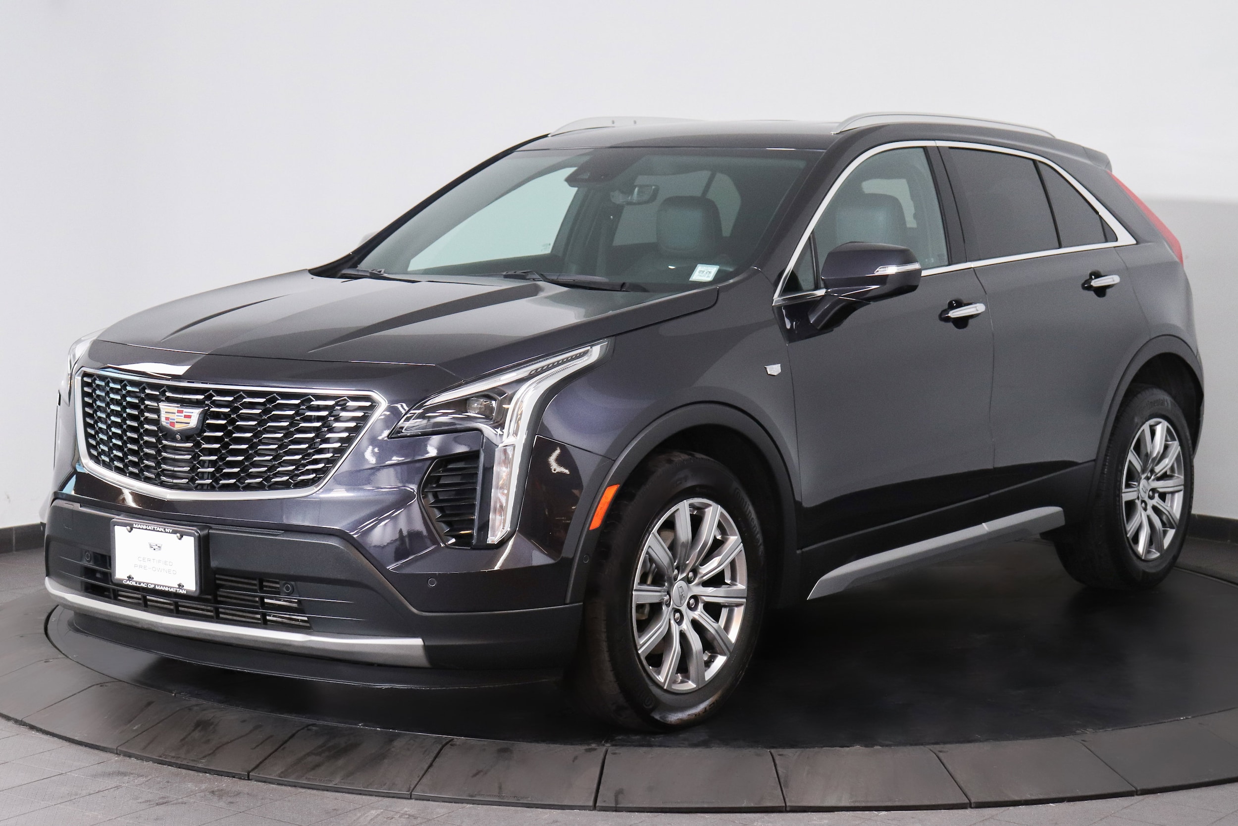 2022 Cadillac XT4 Premium Luxury