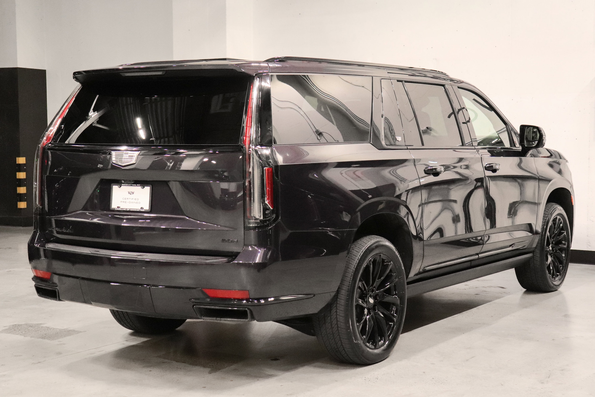 2023 Cadillac Escalade ESV 5