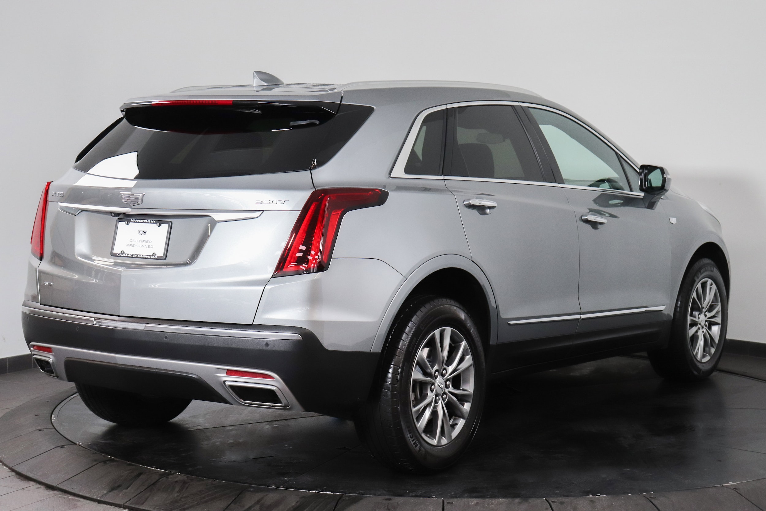 2023 Cadillac XT5 5