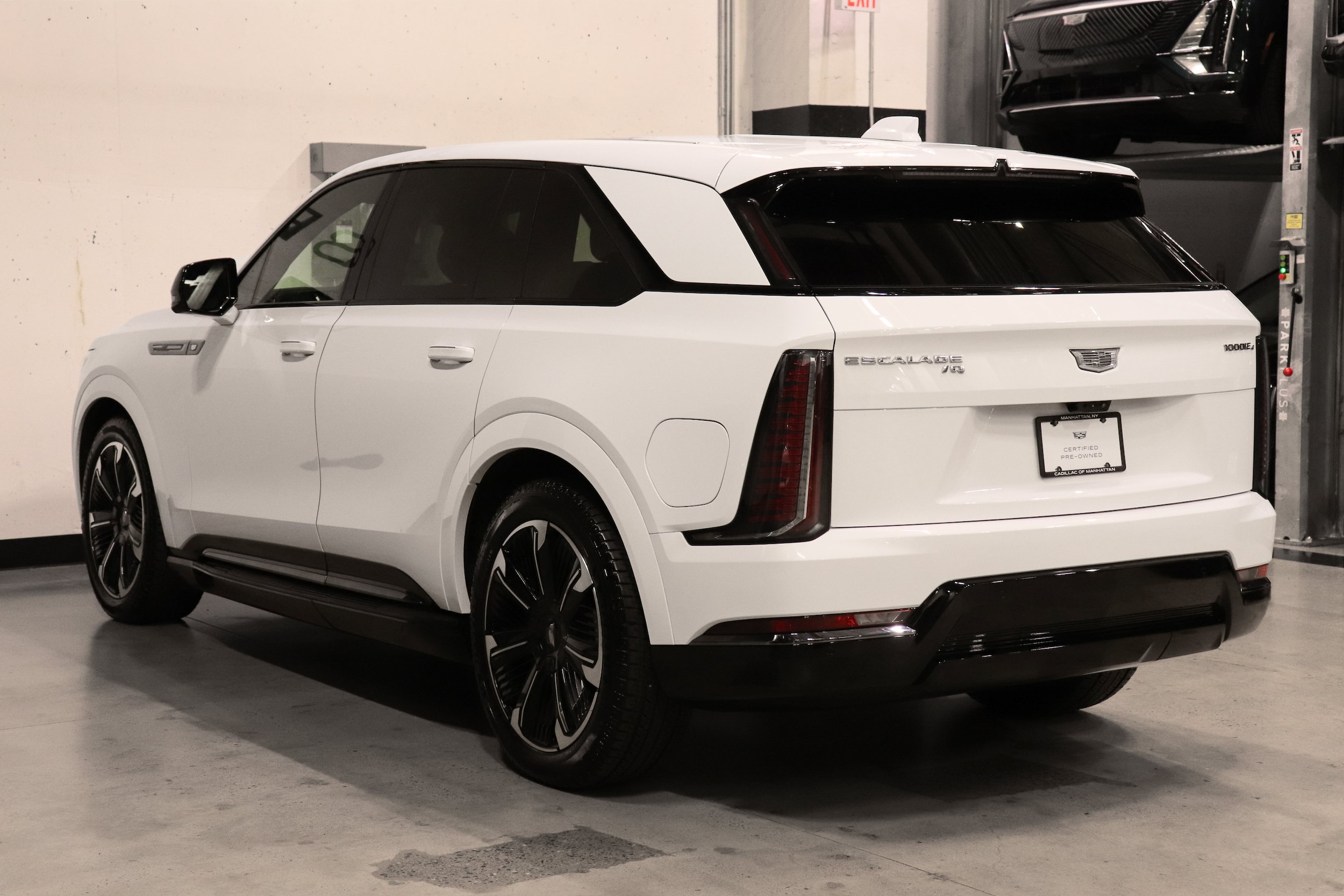 2025 Cadillac Escalade IQ 3