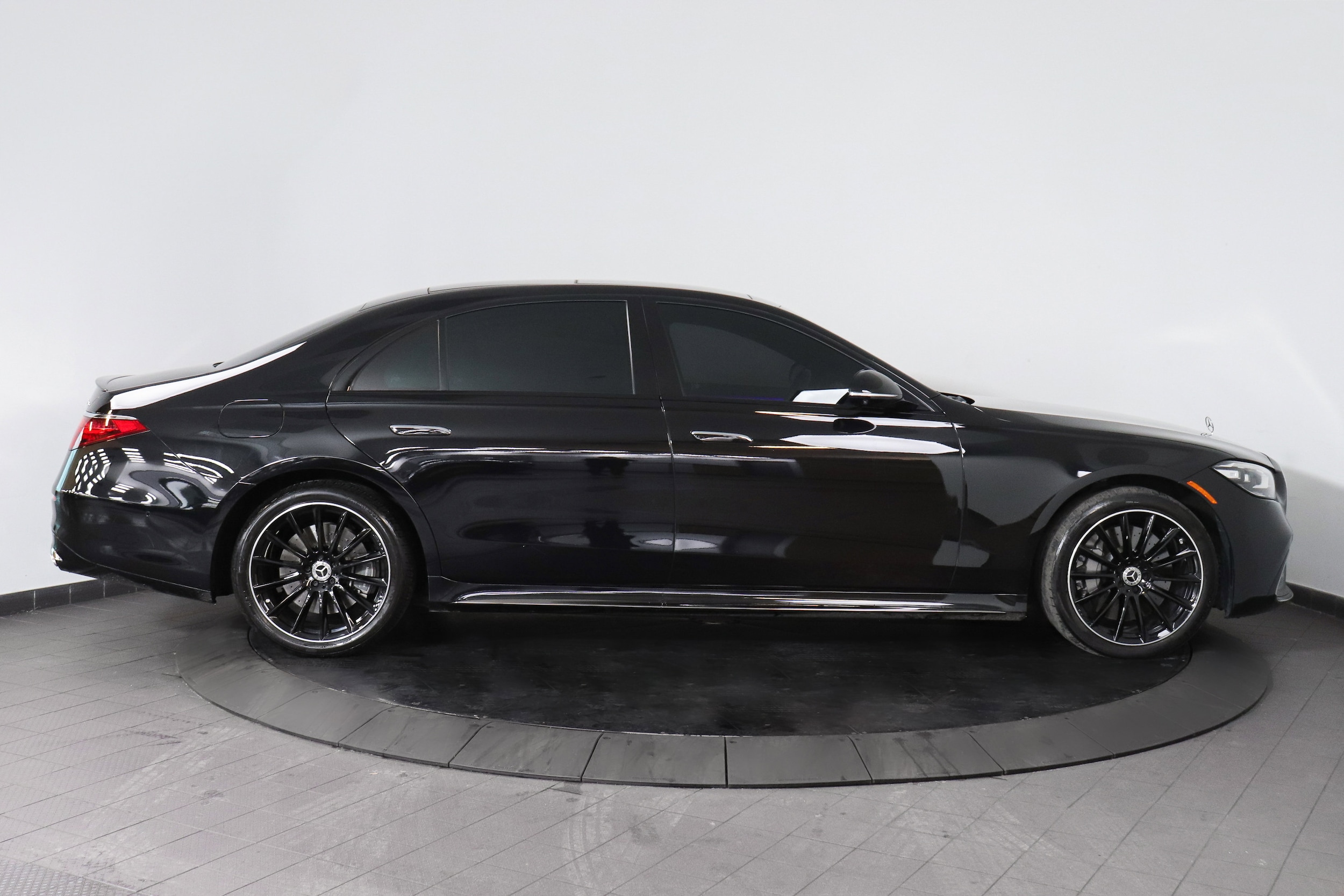 2023 Mercedes-Benz S-Class 6