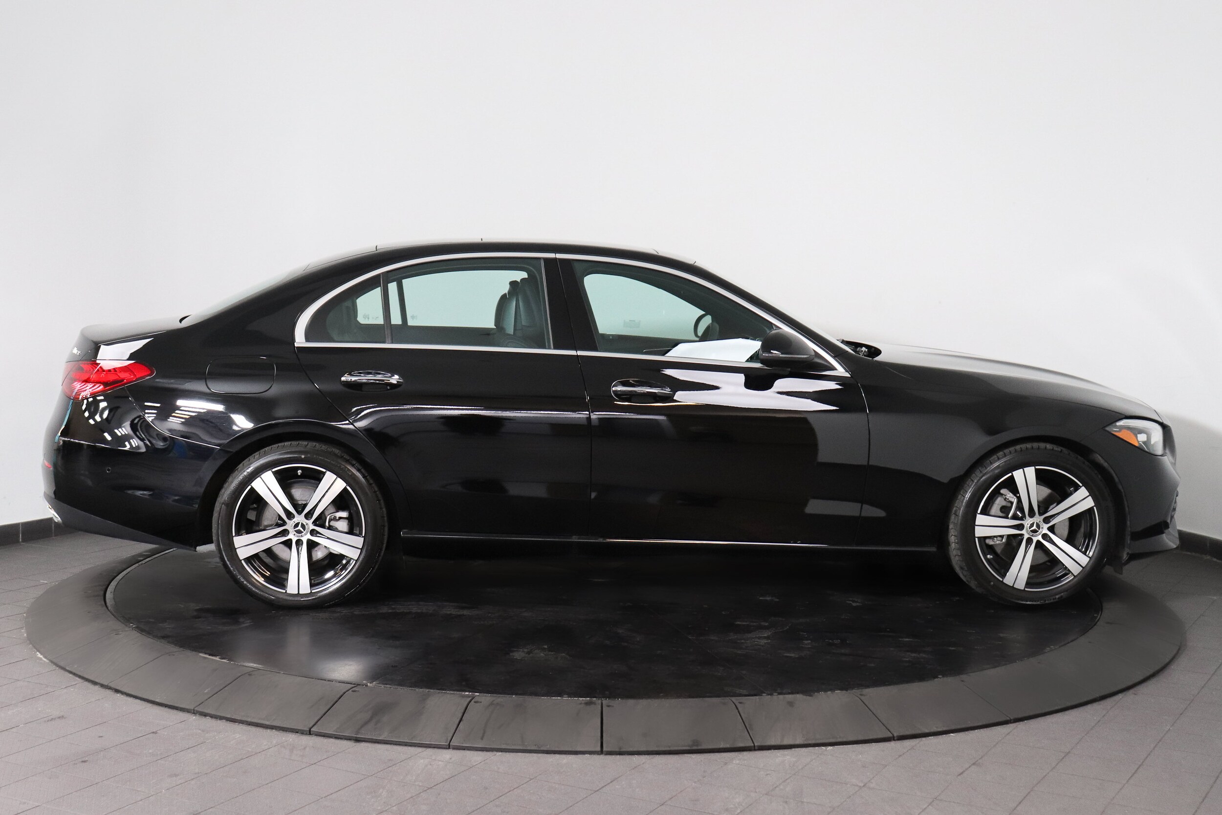 2025 Mercedes-Benz C-Class Sedan 6