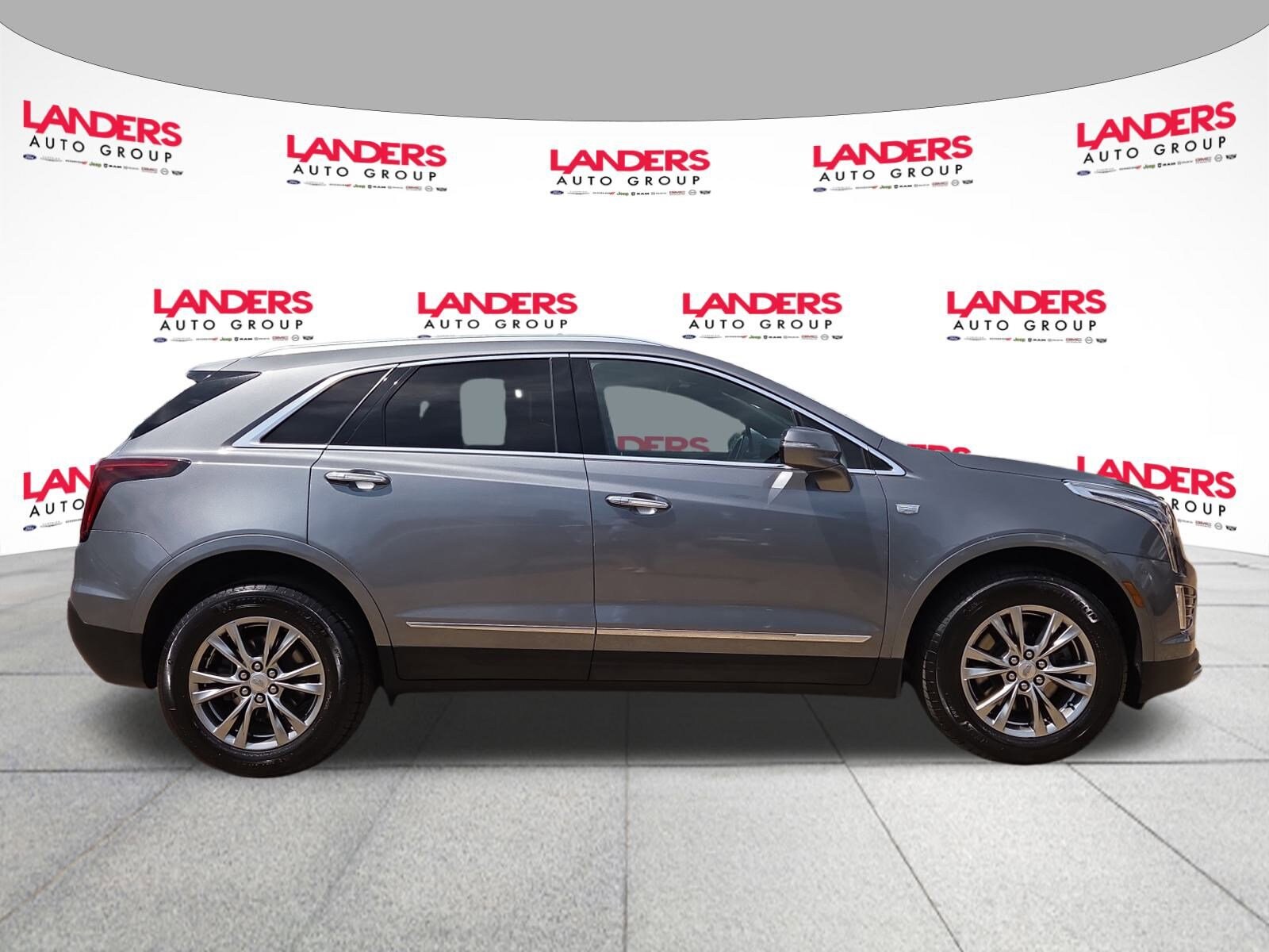 2021 Cadillac XT5 Premium Luxury photo 2