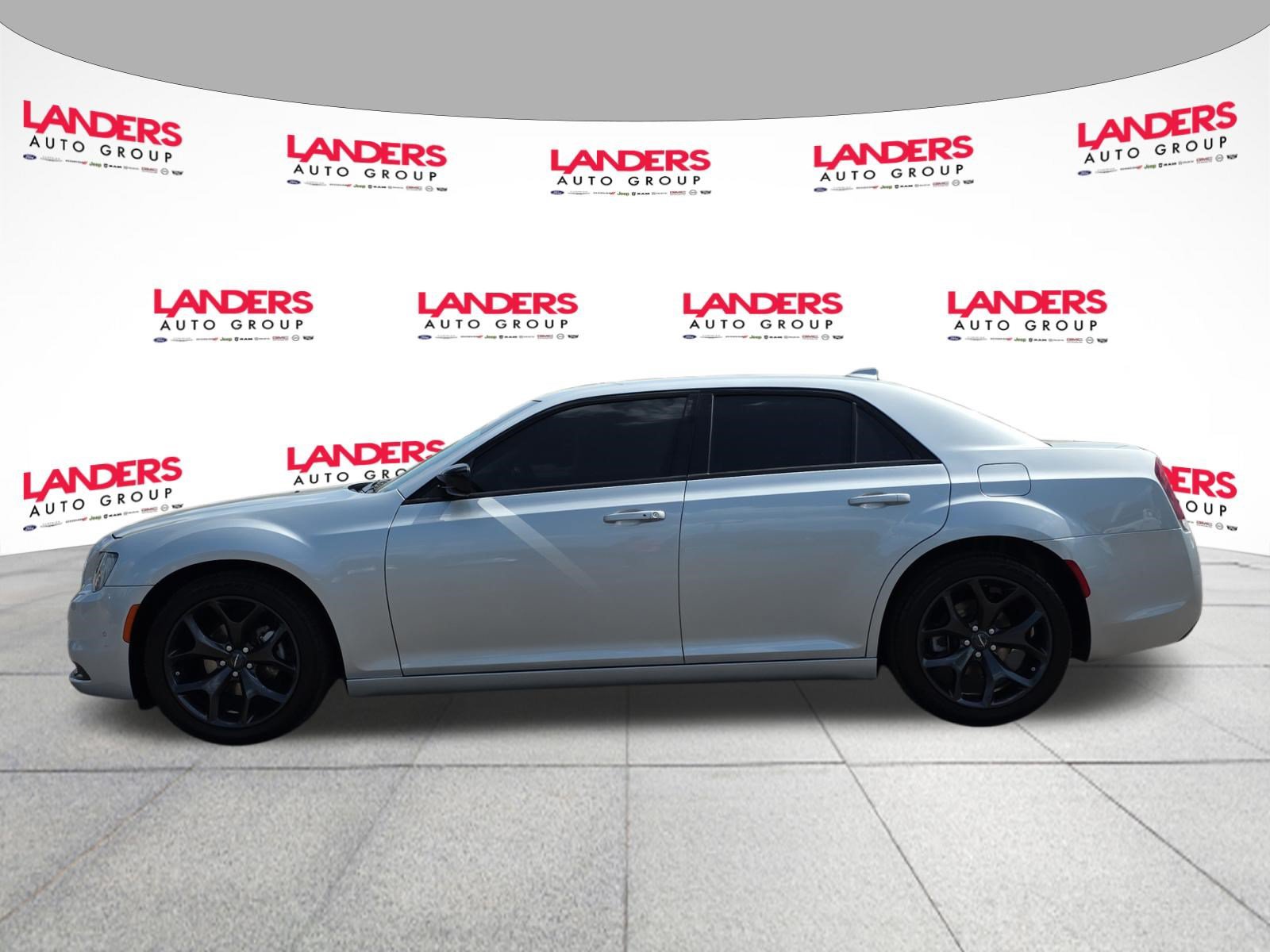 Used 2023 Chrysler 300 Touring Touring RWD