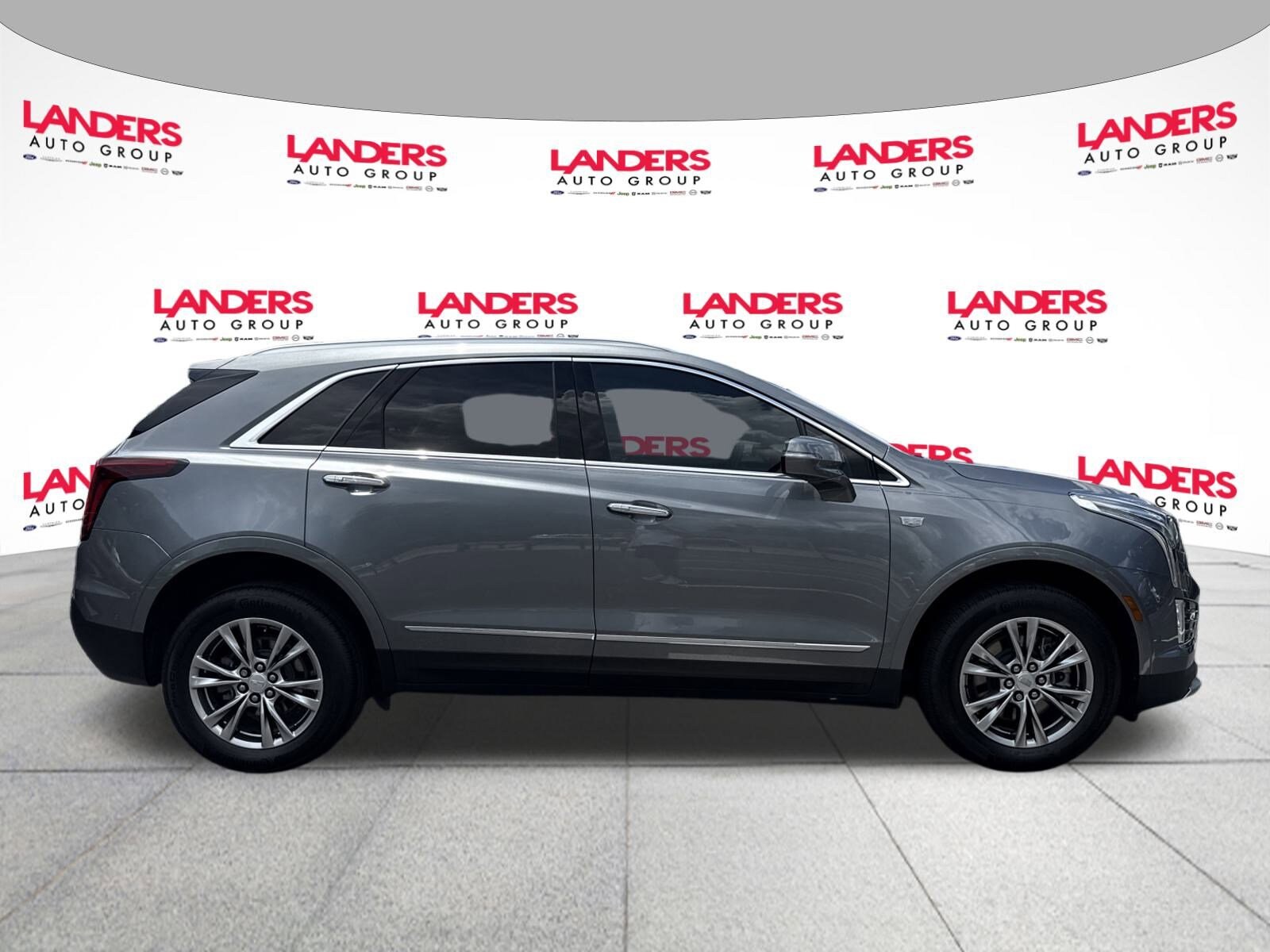 2021 Cadillac XT5 Premium Luxury photo 2
