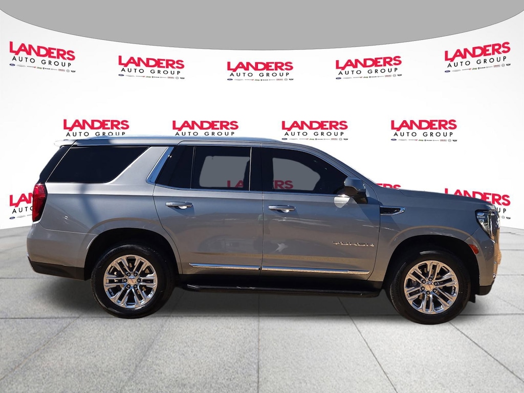 Used 2023 GMC Yukon SLT 4WD SLT