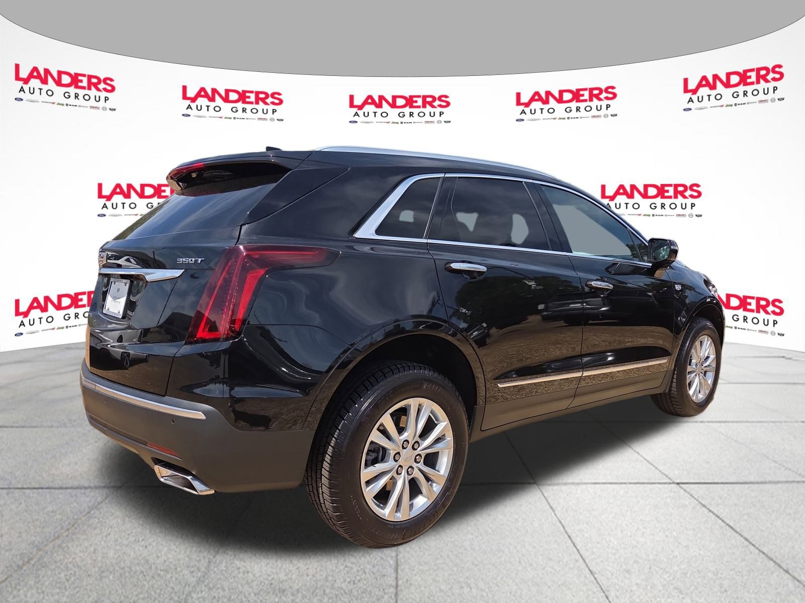 2021 Cadillac XT5 Luxury photo 3