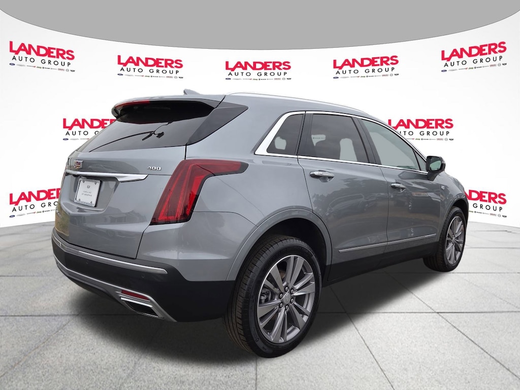 Used 2025 Cadillac XT5 FWD Premium Luxury FWD  Premium Luxury