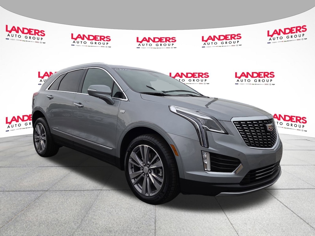Used 2025 Cadillac XT5 FWD Premium Luxury FWD  Premium Luxury