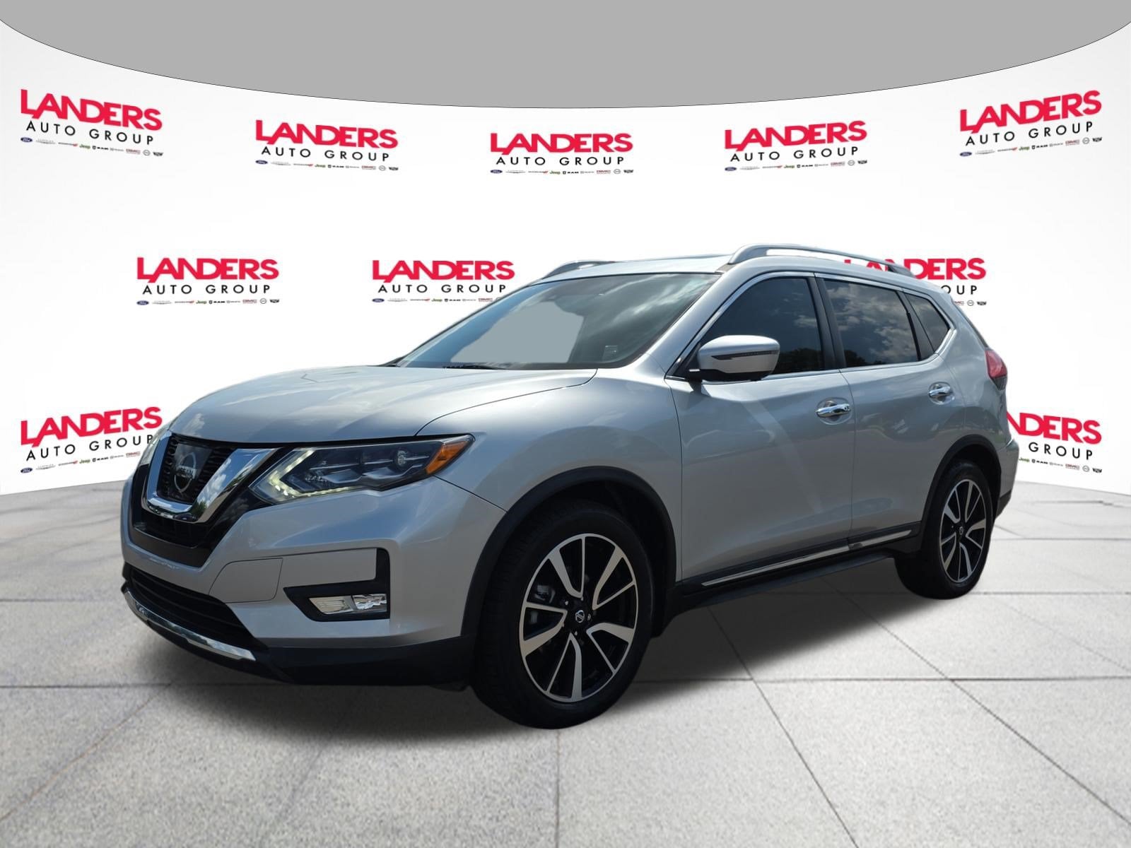 Used 2017 Nissan Rogue SL