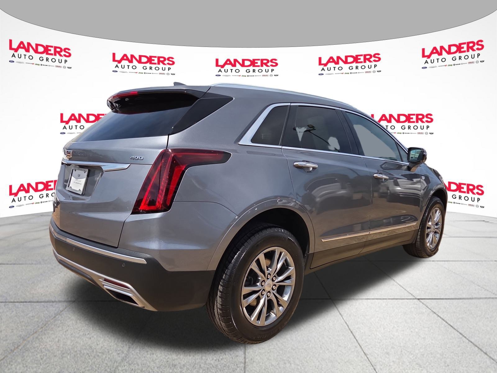 2021 Cadillac XT5 Premium Luxury photo 3