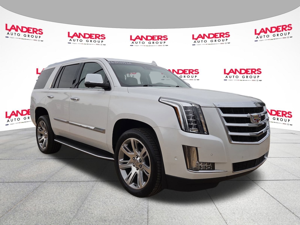 Used 2017 Cadillac Escalade Luxury 2WD  Luxury