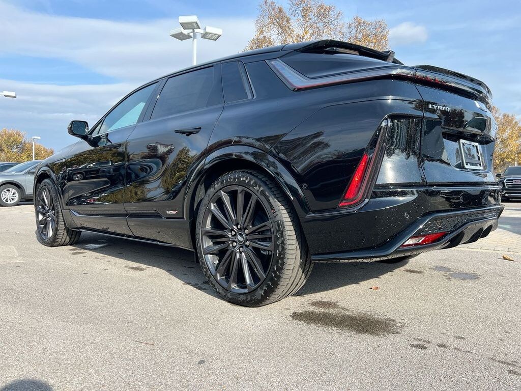 New 2026 CADILLAC LYRIQ V-Series SUV