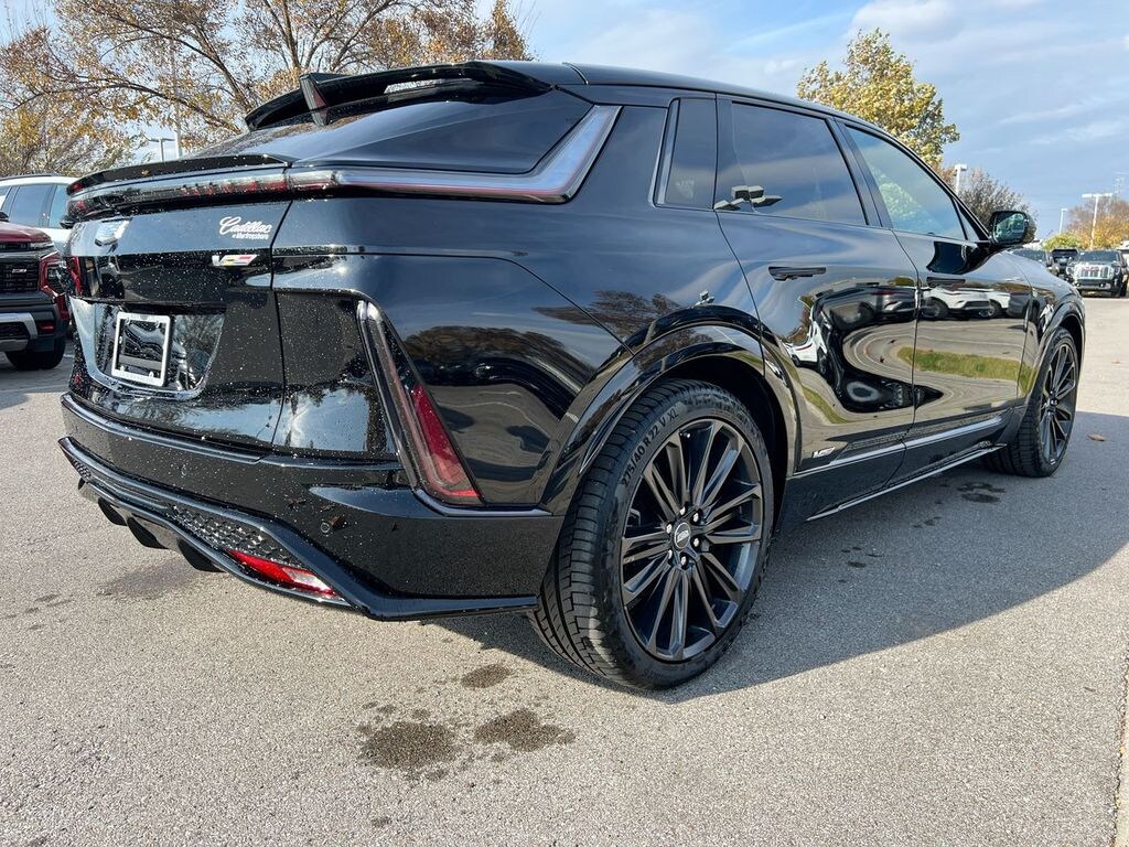 New 2026 CADILLAC LYRIQ V-Series SUV