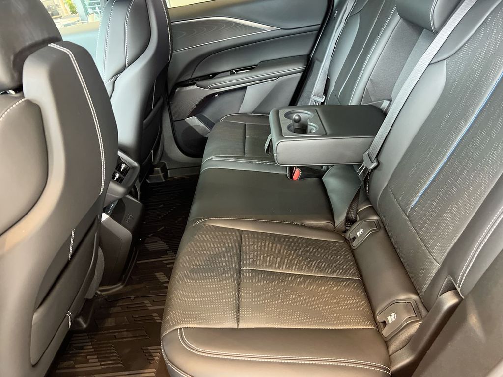 2025 Cadillac LYRIQ Sport 1 - Photo 15