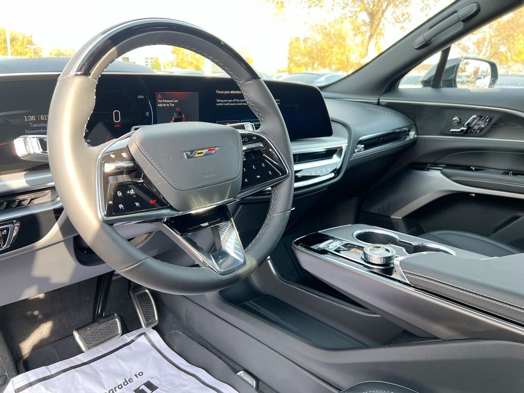 2026 Cadillac LYRIQ V - Photo 13