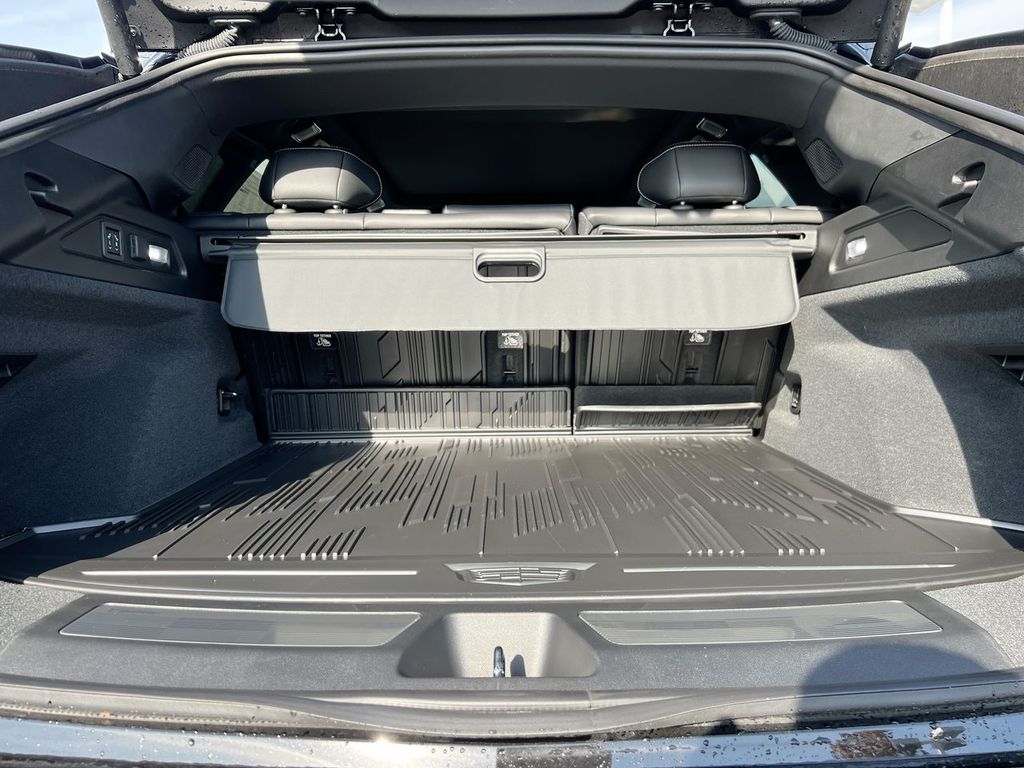 2026 Cadillac LYRIQ V - Photo 12