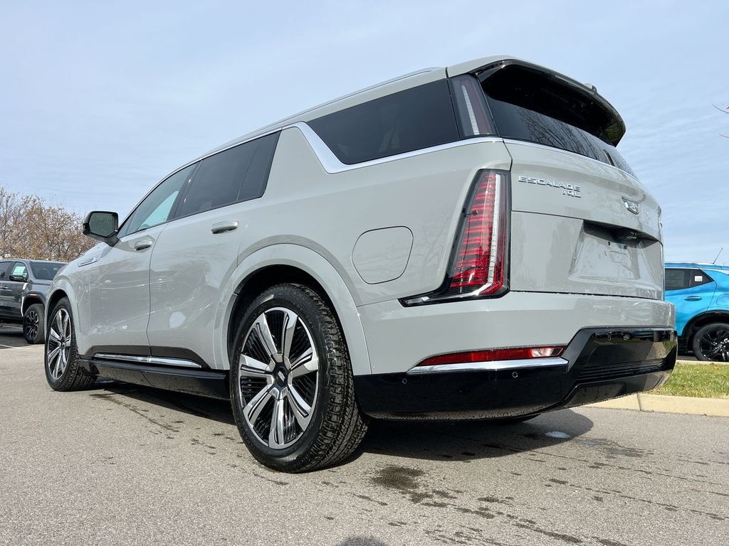 New 2026 CADILLAC ESCALADE IQL Luxury SUV