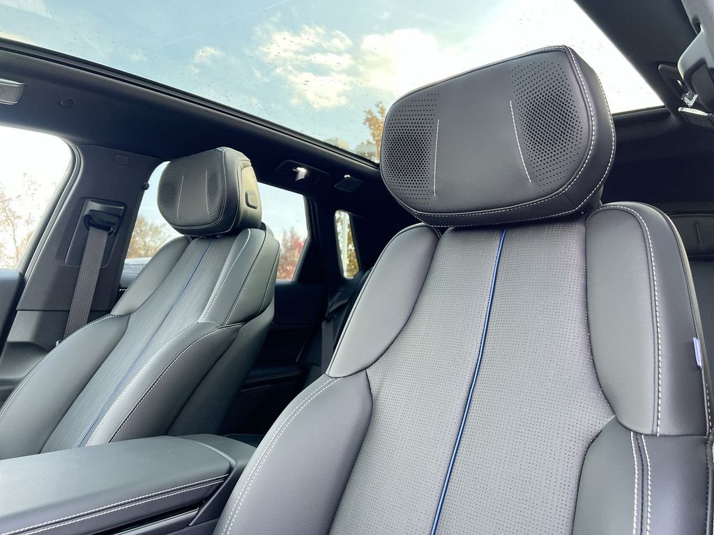 2026 Cadillac LYRIQ V - Photo 15