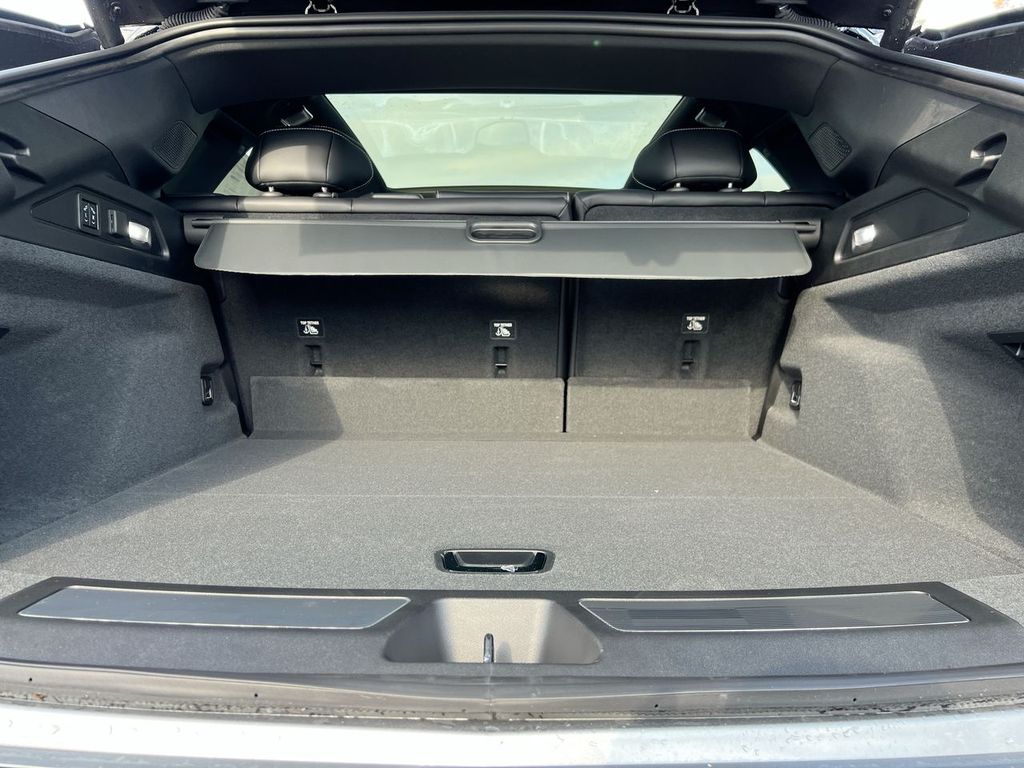 2026 Cadillac LYRIQ V - Photo 12