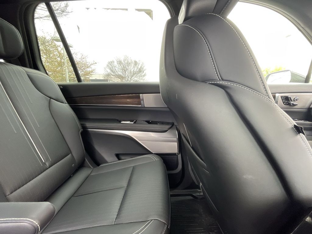 2026 Cadillac VISTIQ Luxury - Photo 13
