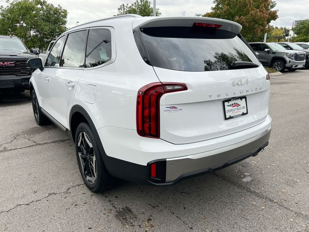 Used 2024 Kia Telluride S